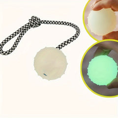 Strapazierfähiger Gummi-Kauball mit Seil – Zerr- & Wurfspielzeug für Hunde